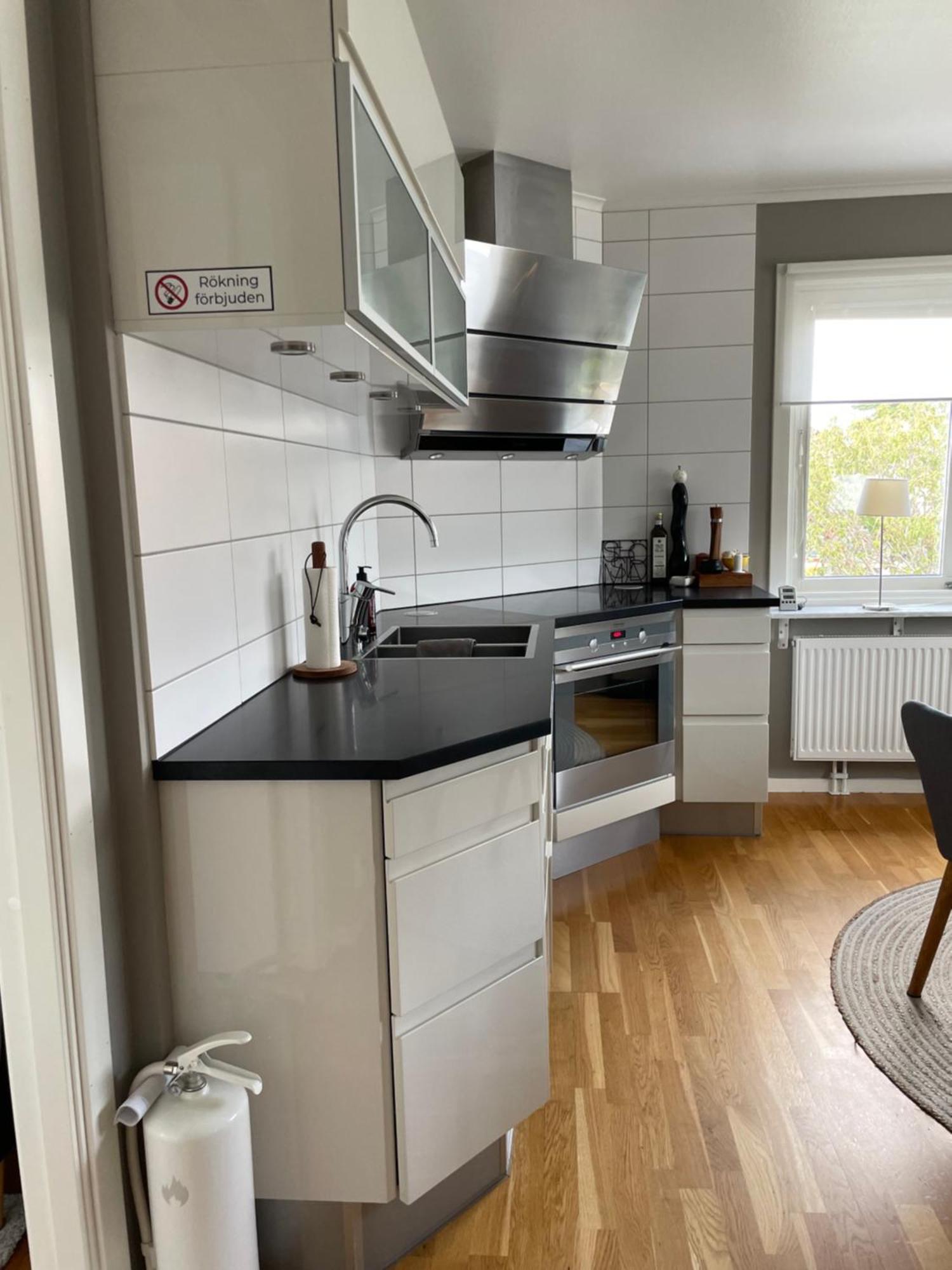 Annies Hus - Very Nice 2 Bedroom Apt Top Floor Strömstad Eksteriør billede